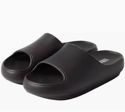 32D sporty cushion slide